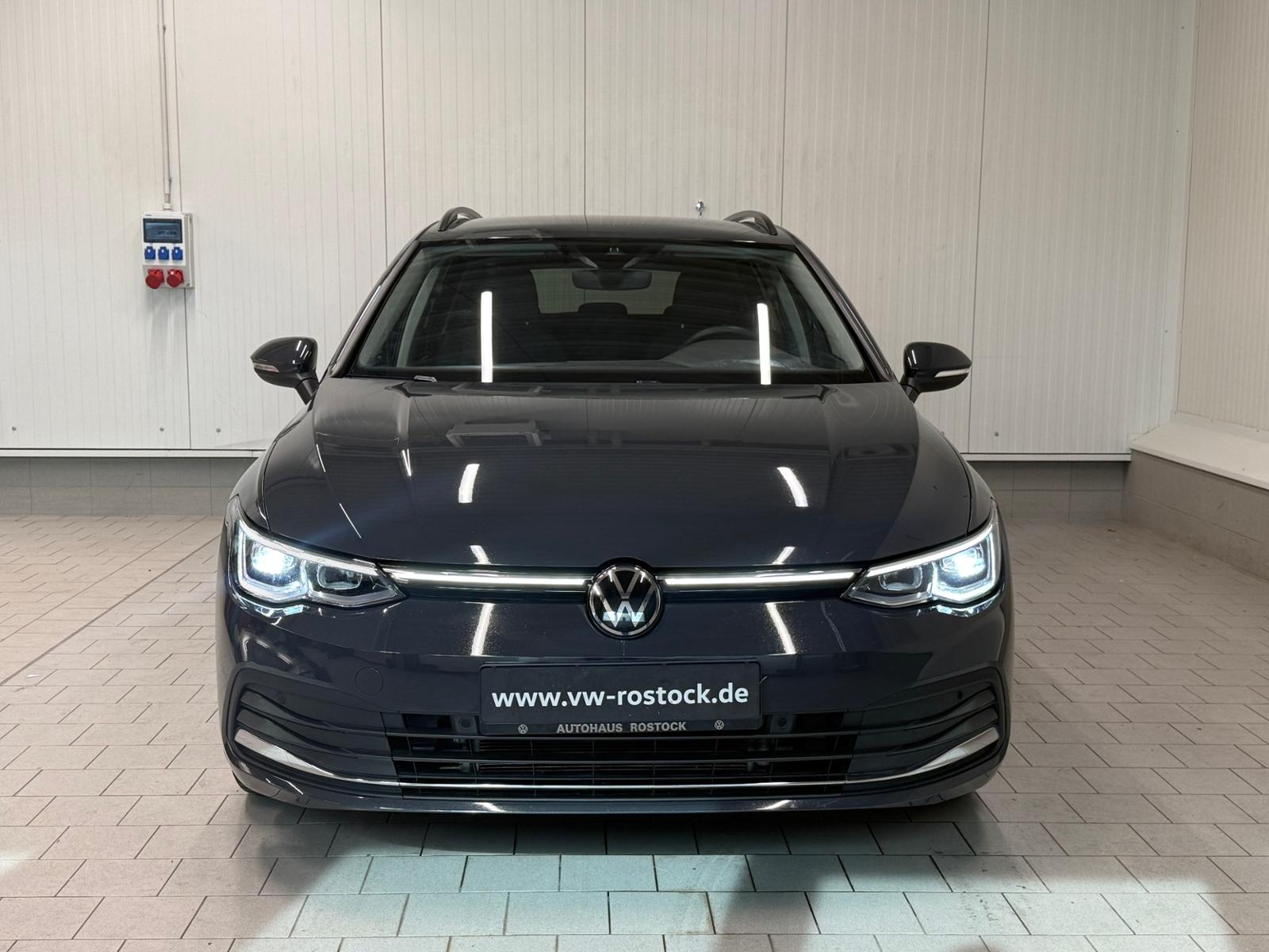 Volkswagen Golf VIII Variant Style 1.5 eTSI DSG AHK STANDHZ, миниатюра 9