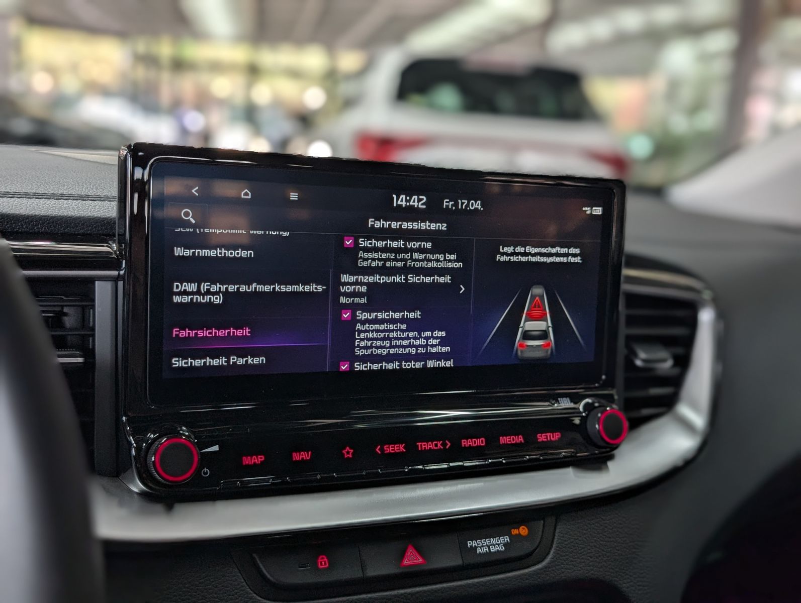 Fahrzeugabbildung Kia cee'd Sportswagon 1.5 Spirit SCC JBL KAM 7J Gar.