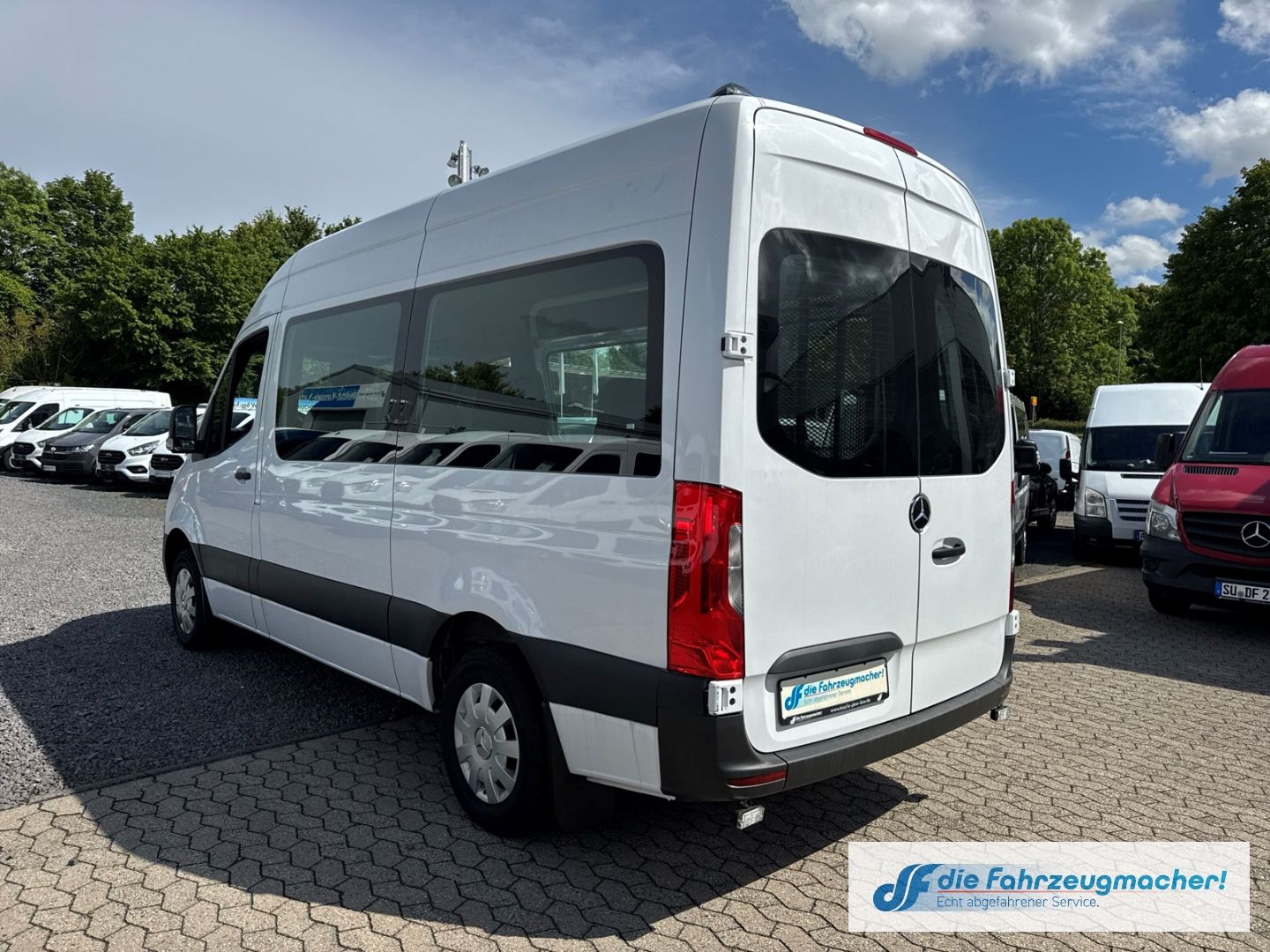 Fahrzeugabbildung Mercedes-Benz Sprinter III Tourer 311 CDI L2 VI Totwinkelassis