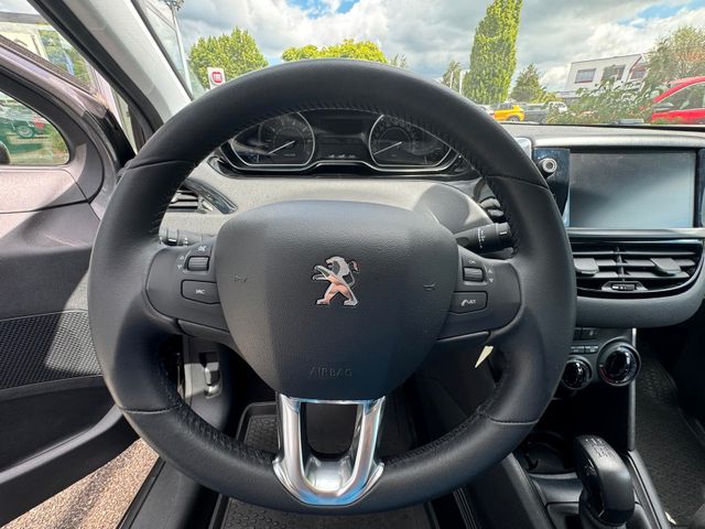 PEUGEOT 208 Active