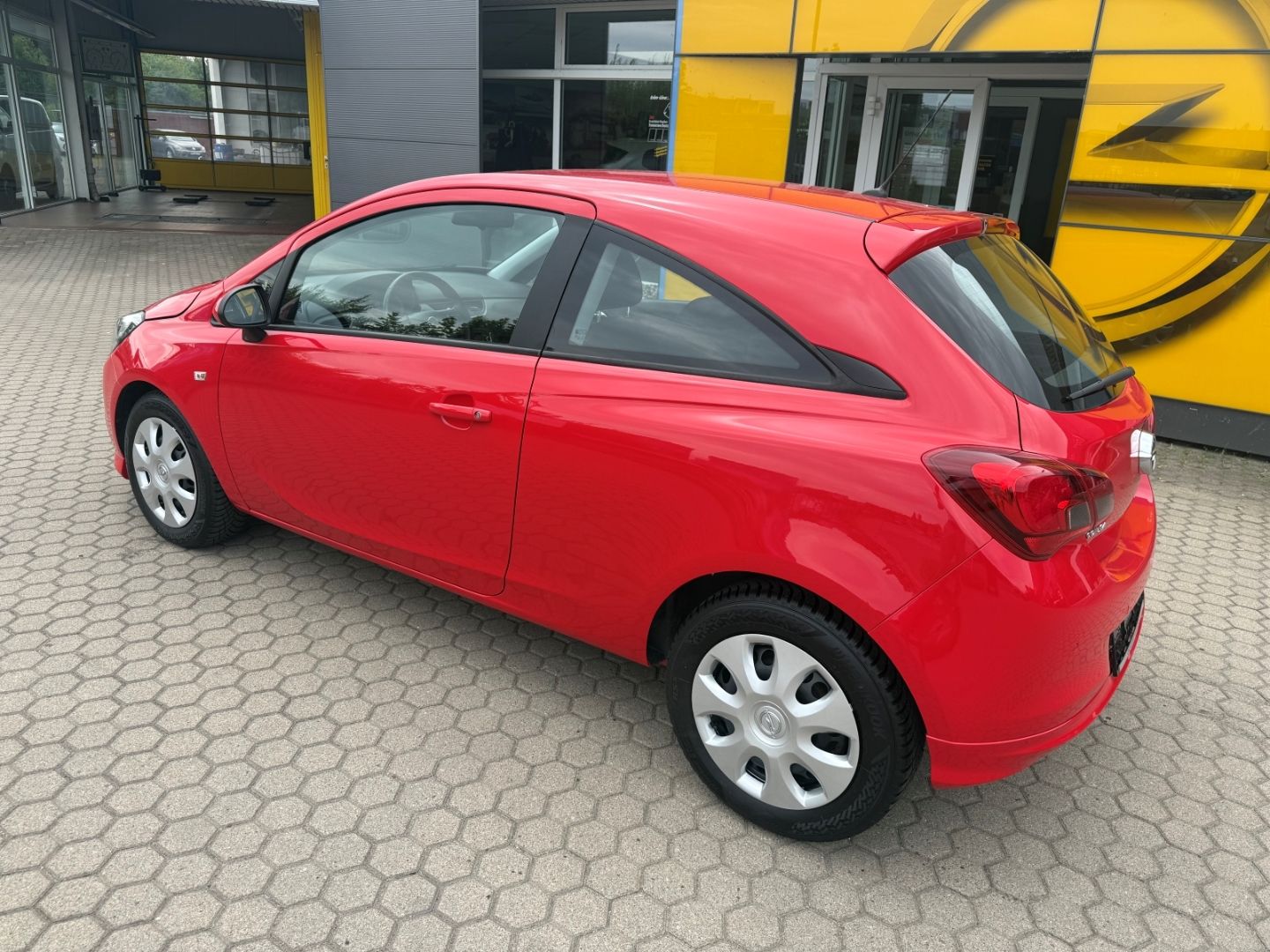 Fahrzeugabbildung Opel Corsa E Edition SHZ+LHZ+PDC