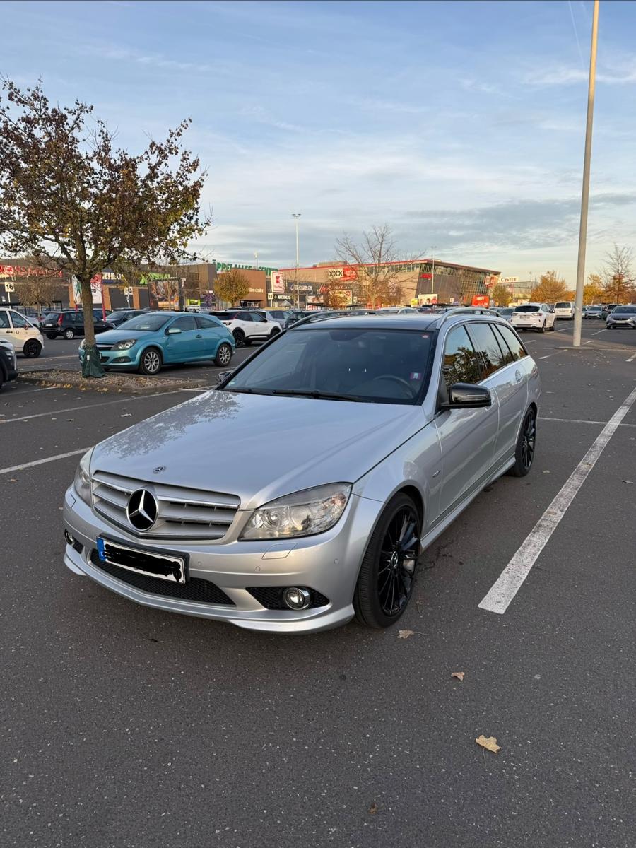 Mercedes-Benz C 230