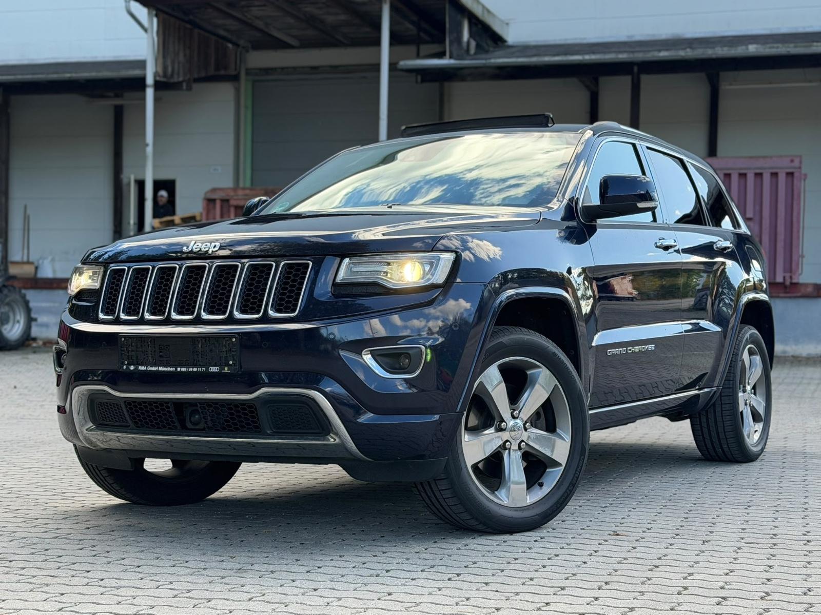 Jeep Grand Cherokee Overland 3.0 V6 CRD 250 ch BVA 4x4 / 162 000 km / Toit panoramique / Cuir Nappa / Caméra / Attelage