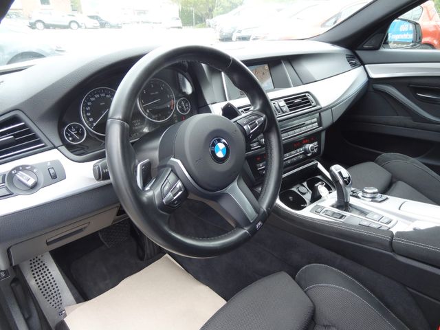 Fahrzeugabbildung BMW 530d xDrive/M-Paket/Euro6/2.Hd/Navi/AHK/