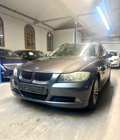 BMW 318i Touring 318i E92 Service Neu