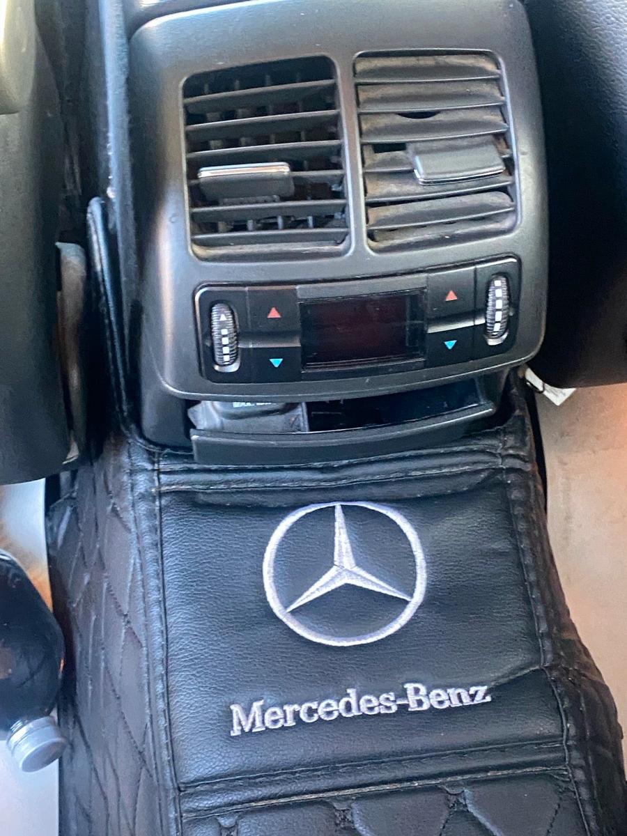 Mercedes-Benz E320 2004 — photo 9