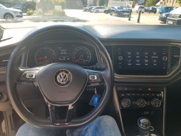 Fahrzeugabbildung Volkswagen T-Roc 1.0 TSI Style