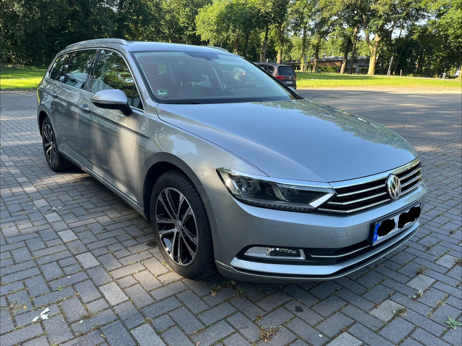 VW Passat Variant 2.0 TDI DSG Highline Variant ...