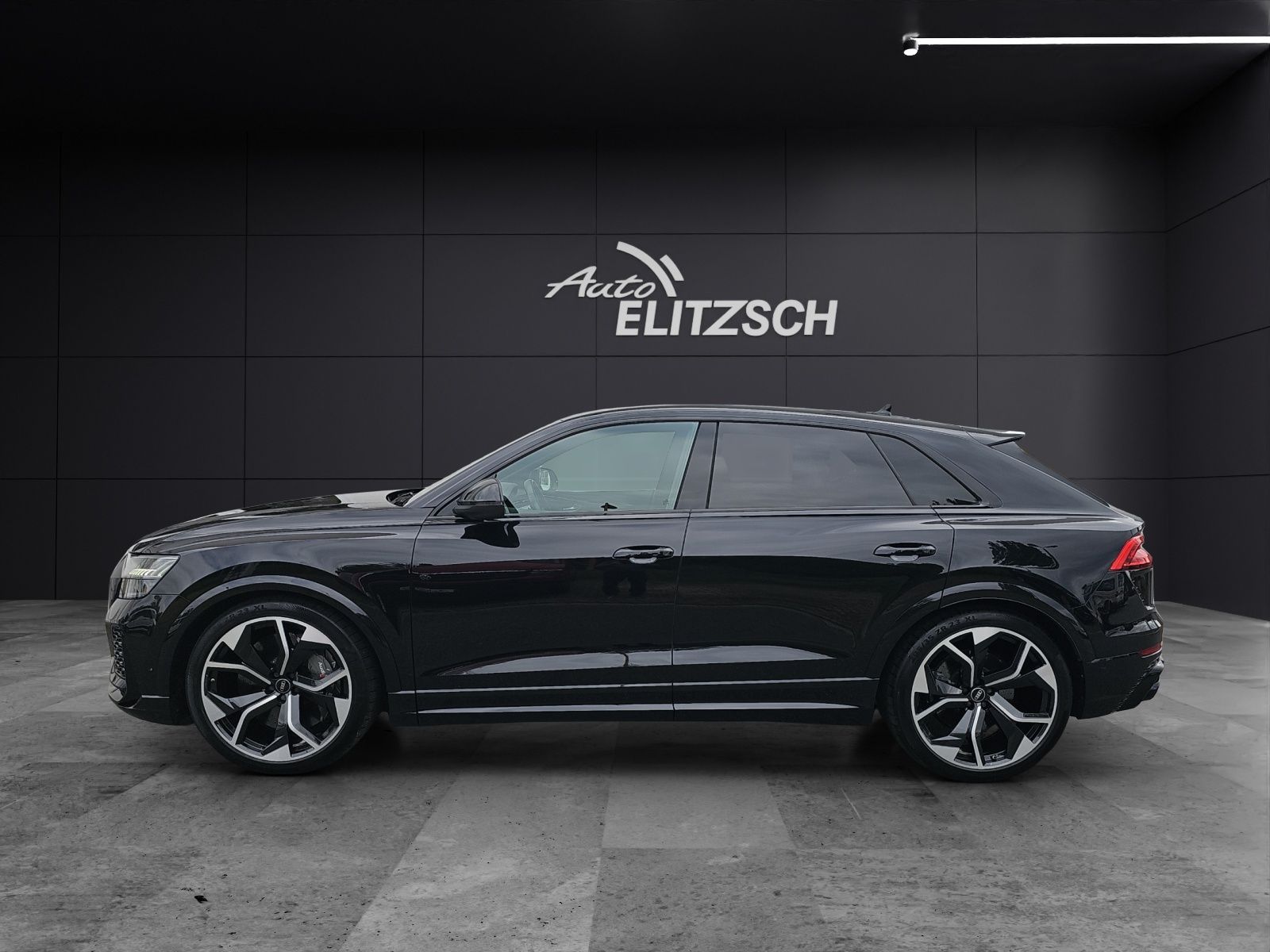 Fahrzeugabbildung Audi RS Q8 SPORT Vmax 280 23"+MATRIX +PANO+KERAMIK