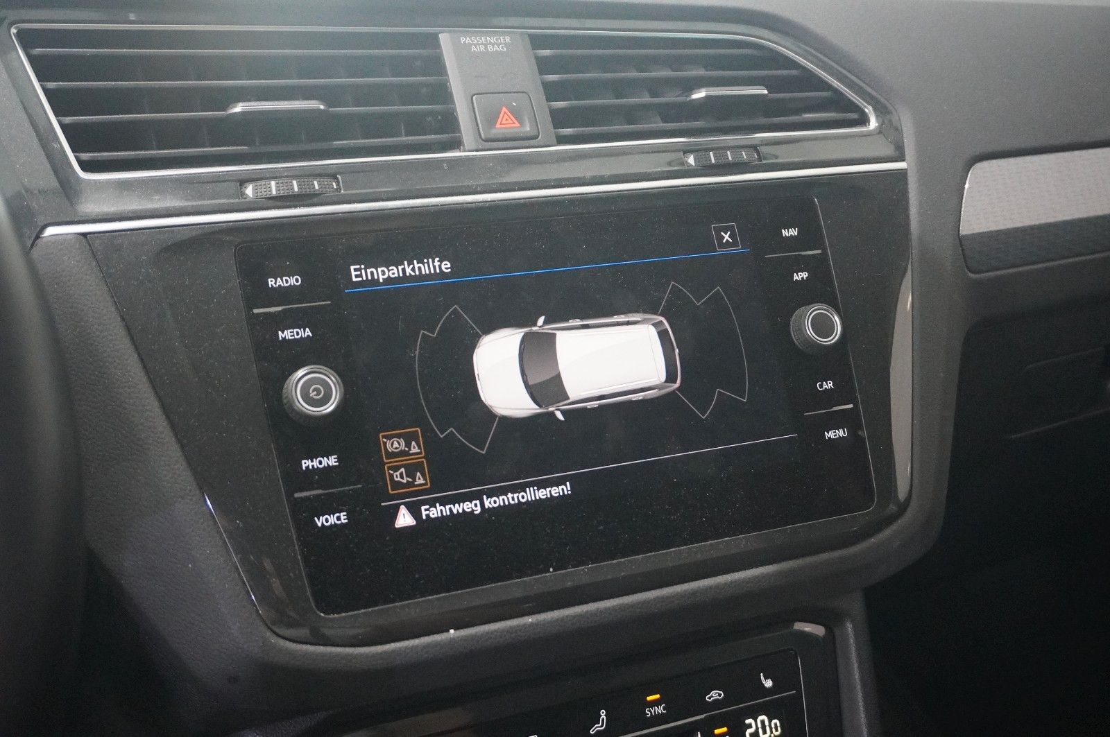 Fahrzeugabbildung Volkswagen Tiguan 1.5 TSI LIFE DSG NAVI/LED/ACC/SHZ/PDC/DAB