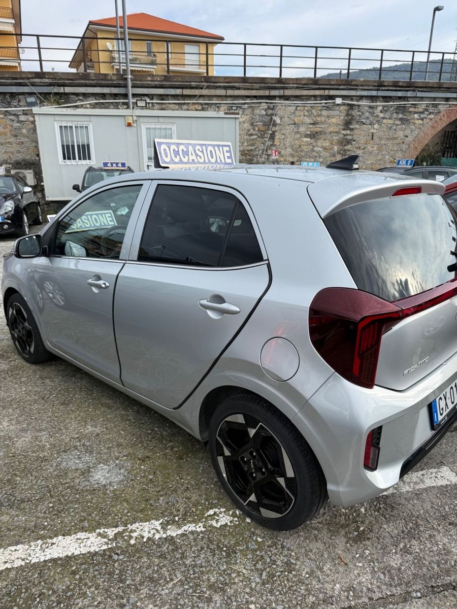 Kia Picanto 1.0 12V 5 porte AMT Urban imagem 2