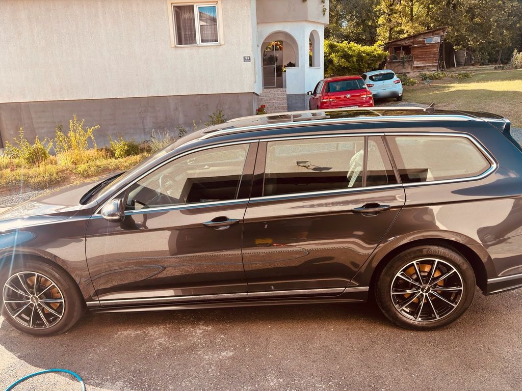 Image of Volkswagen Passat