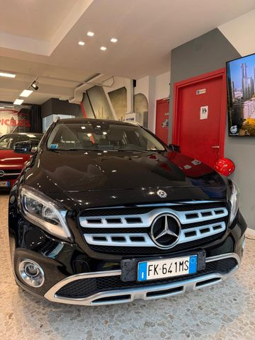 MERCEDES-BENZ Mercedes-benz GLA 200 d Automatic 4Matic Premium