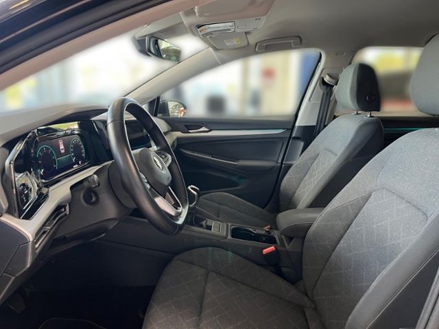 Fahrzeugabbildung Volkswagen Golf Variant 2.0 TDI Life LED NAVI SIDE ASSIST S
