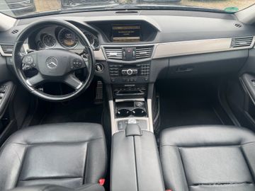 Mercedes E 350 - 11