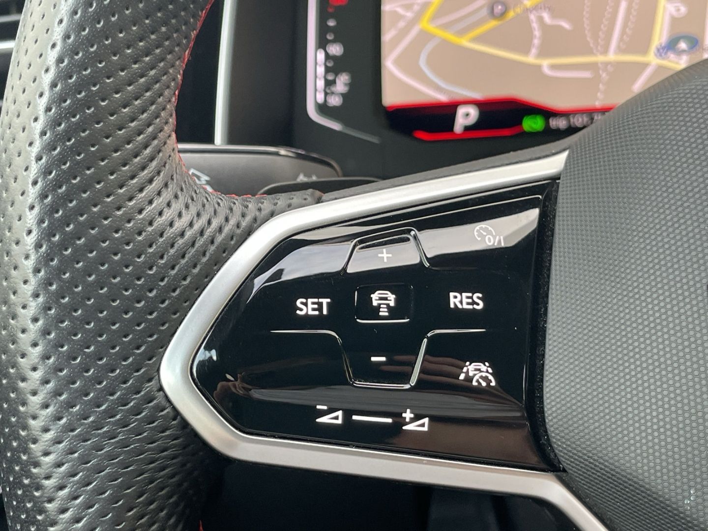 Polo GTI 2.0 TSI DSG Kamera/Keyless/ACC/Navi/App