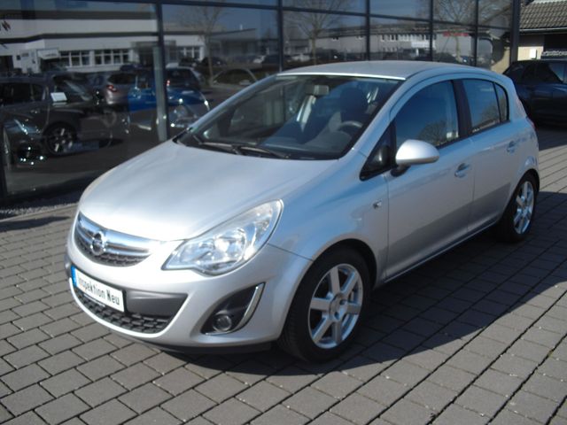 Opel Corsa D Satellite 1.4 KLIMA Tempomat ALU