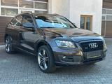 Audi Q5 3.2 FSI quattro - Audi Q5 mit Benzin-Antrieb: Geländewagen, Automatik