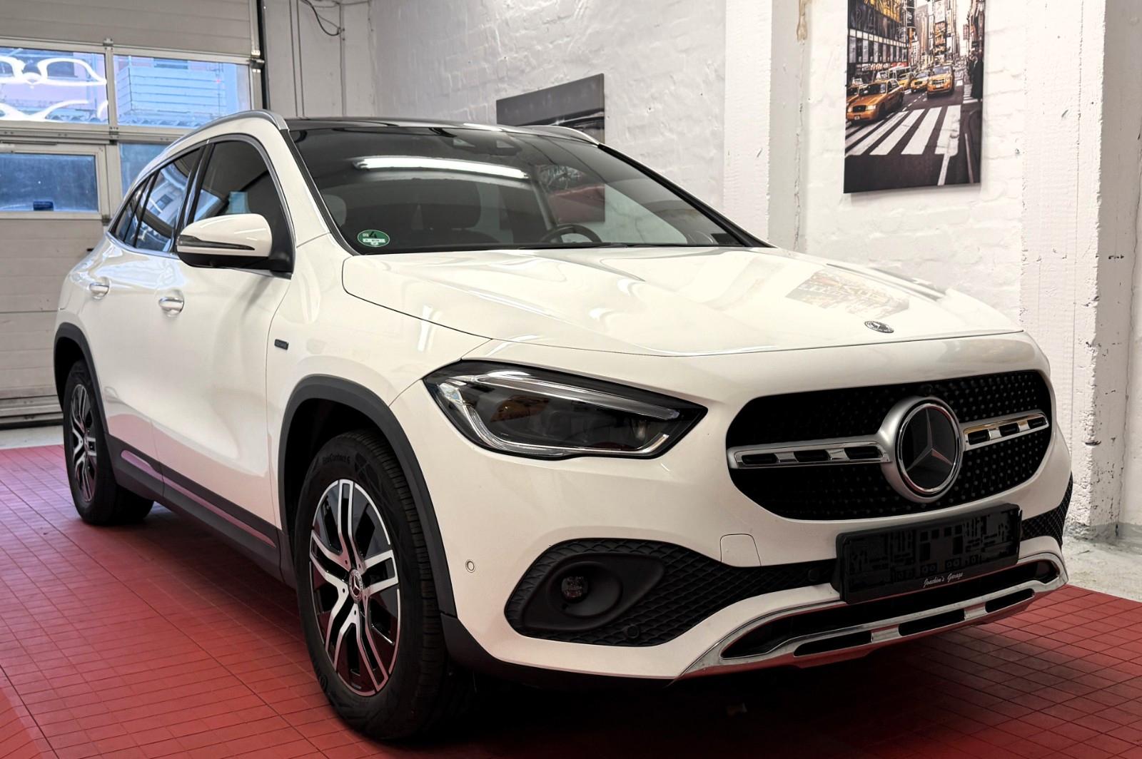 Mercedes-Benz GLA 250e Pano/Sitzklima/360°/Distr/Keyless/MBeam