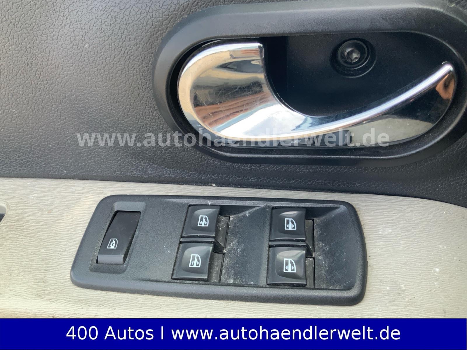 Dacia Lodgy 2015 — photo 16