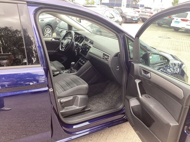 Touran 2.0TDI Comfortline DSG + AHK starr , WR+
