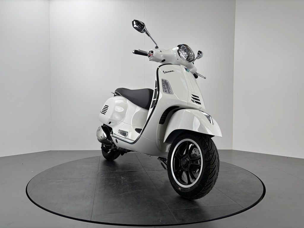 Fahrzeugabbildung Vespa GTS 310 FL SUPER *NEUFAHRZEUG 2026 *