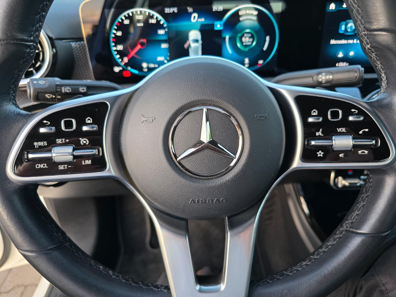 Mercedes-Benz A-Class Progressive LED Leder Kamera Alu 17 MBUX, миниатюра 16
