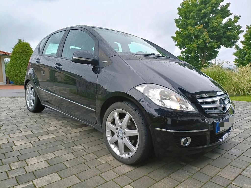 Mercedes-Benz A 200