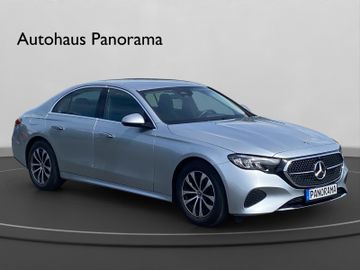 Mercedes E 200 - 3