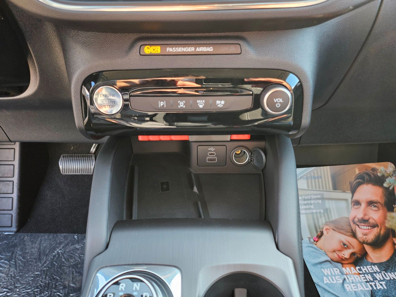 Fahrzeugabbildung Ford Kuga Hybrid Titanium