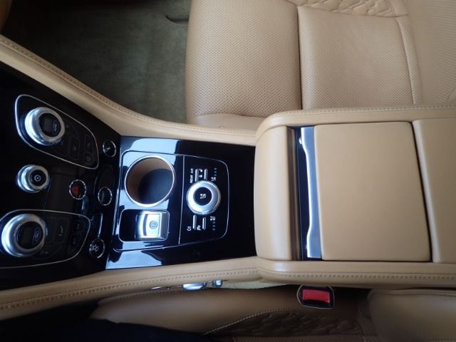 Fahrzeugabbildung Aston Martin Rapide S 6.0 Sportpaket Navi Leder Memory Sitze