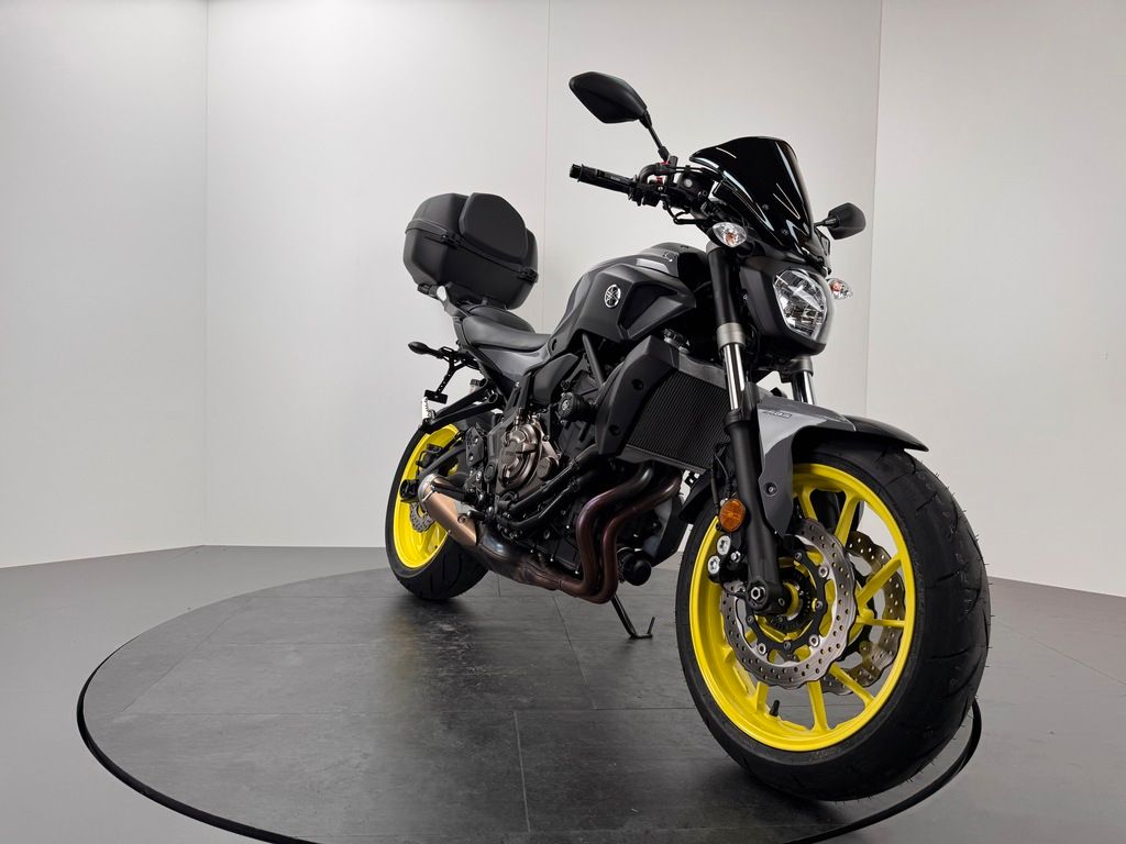 Fahrzeugabbildung Yamaha MT07 *TOP-ZUSTAND *1. HAND *REIFEN NEU