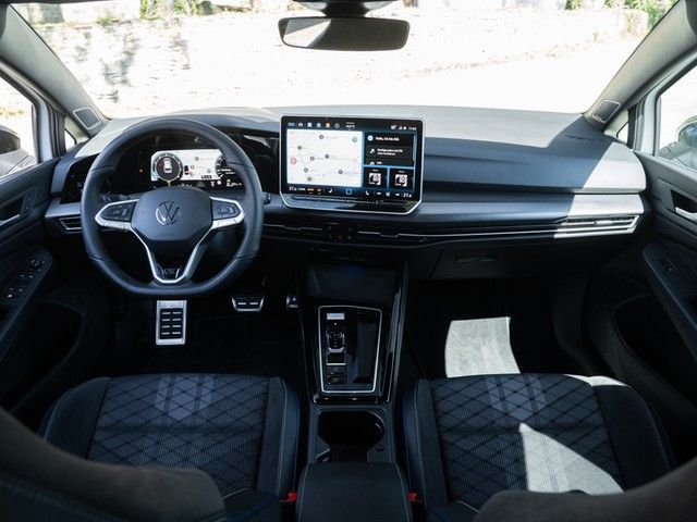 Golf VIII Variant R-Line TSI DSG 4M. Black Style