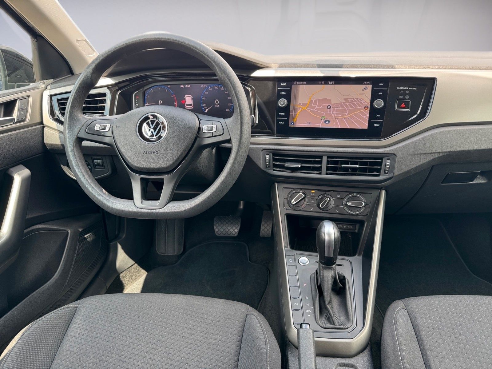 Fahrzeugabbildung Volkswagen Polo VI Comfortline 1.0TSI