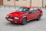Alfa Romeo 75 3.0 V6 America  - rote Alfa Romeo 75