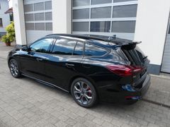FORD Focus Turnier ST-Line X