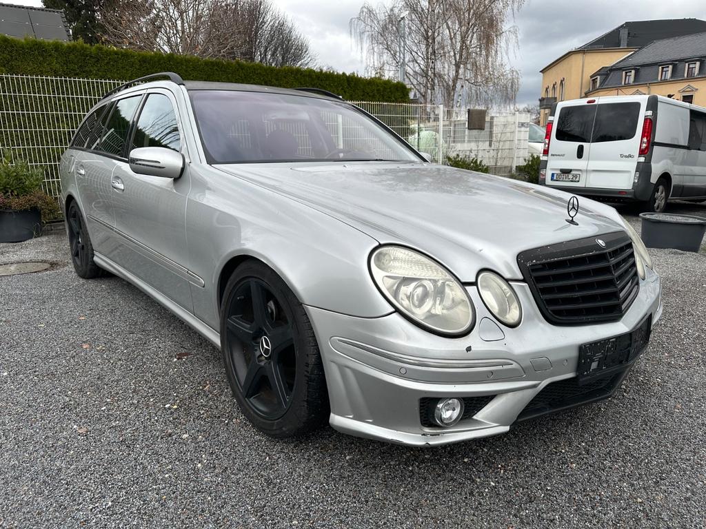 Mercedes-Benz E 320