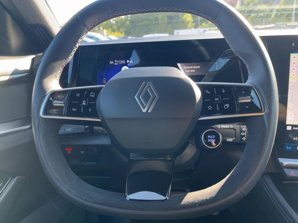 Fahrzeugabbildung Renault Austral Iconic Esprit Alpine Mild Hybrid160 Auto - mit KI generiert/bearbeitet