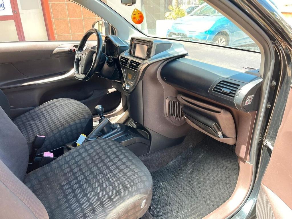 Toyota IQ