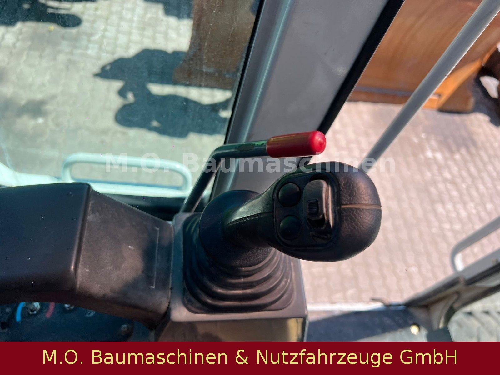 Fahrzeugabbildung Takeuchi TB 175 W / SW / Hammeleitung /