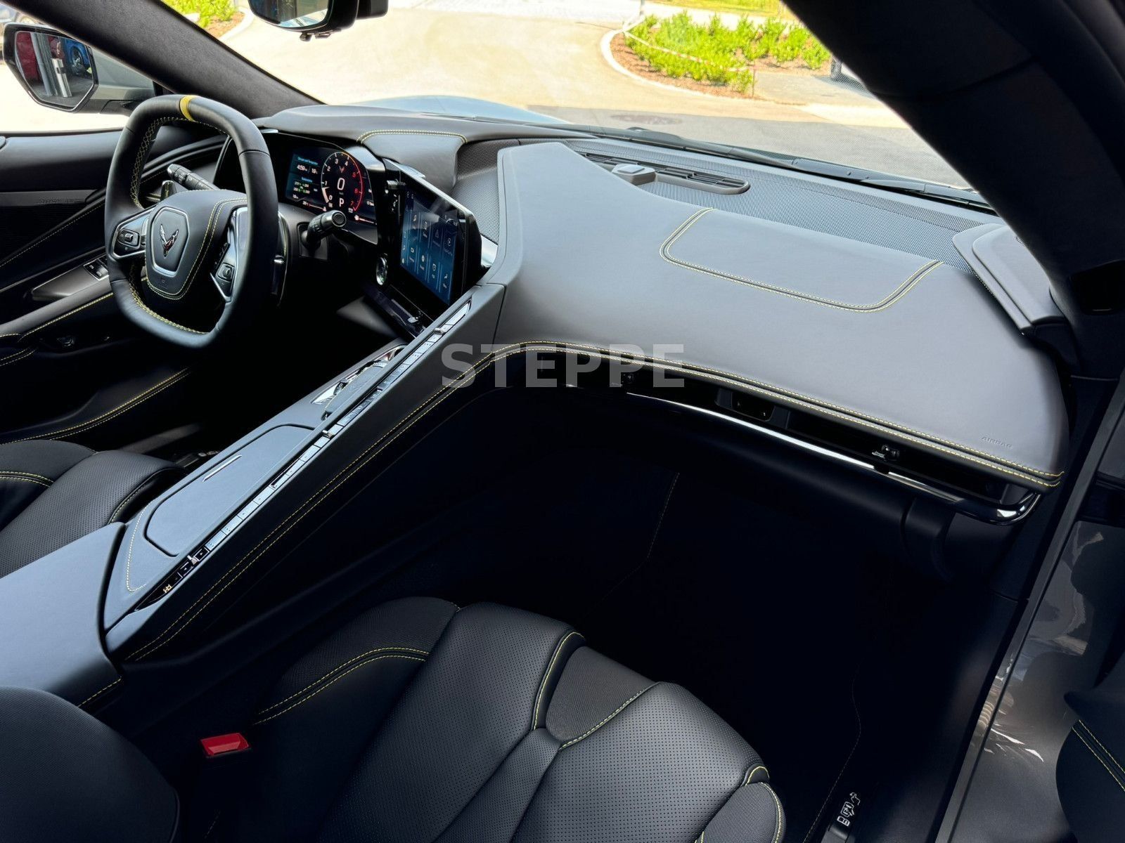 Corvette C8 Stingray Coupe 6,2 V8 3LT Europamodell STEPPE