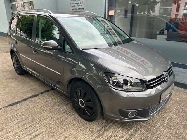 Fahrzeugabbildung Volkswagen Touran Highline DSG+NaviZB+SHZ+Allwetter+PDC+