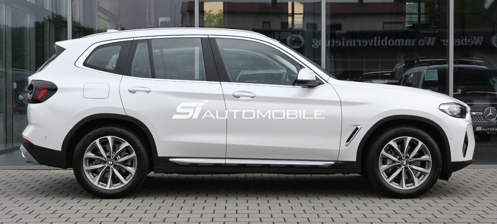 Fahrzeugabbildung BMW X3 xDr.30d °ACC°AHK°HUD°SITZKLIMA°STANDHEIZ°360°