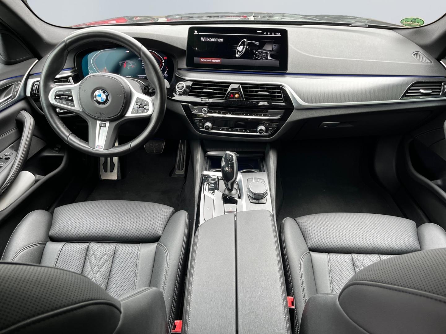 BMW 520 d xDrive Touring M Sport *LED*HiFi*Leder*ACC