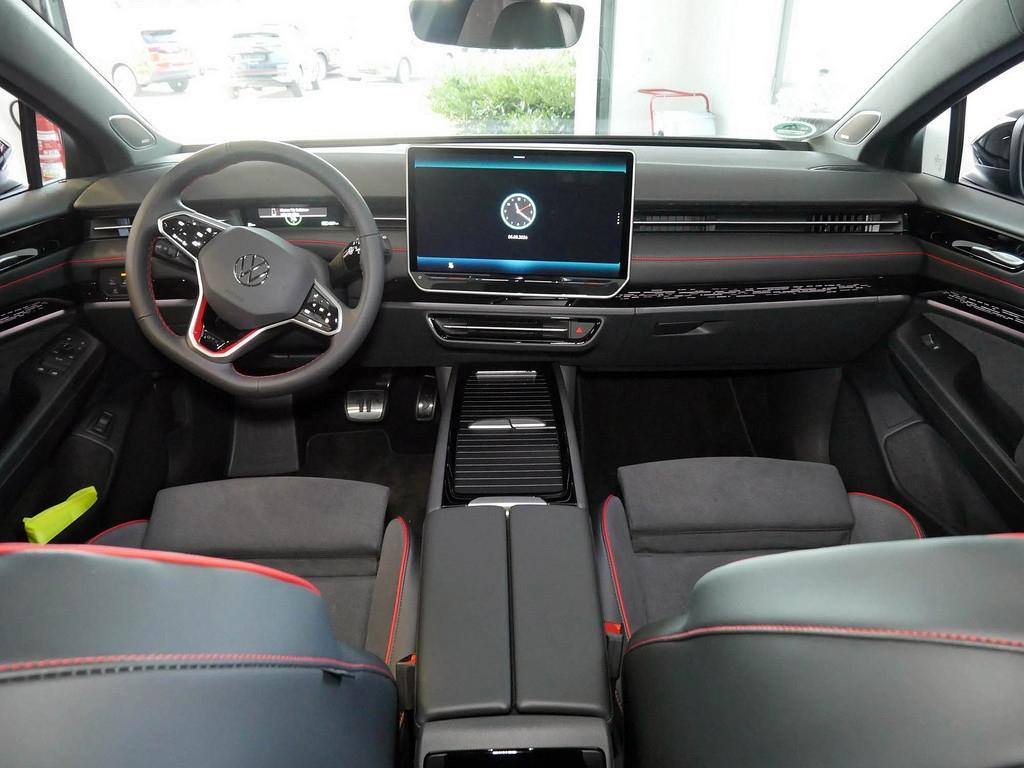 Volkswagen ID.7 Tourer GTX 4Motion AHK PANO NAV MATRIX 4xKA