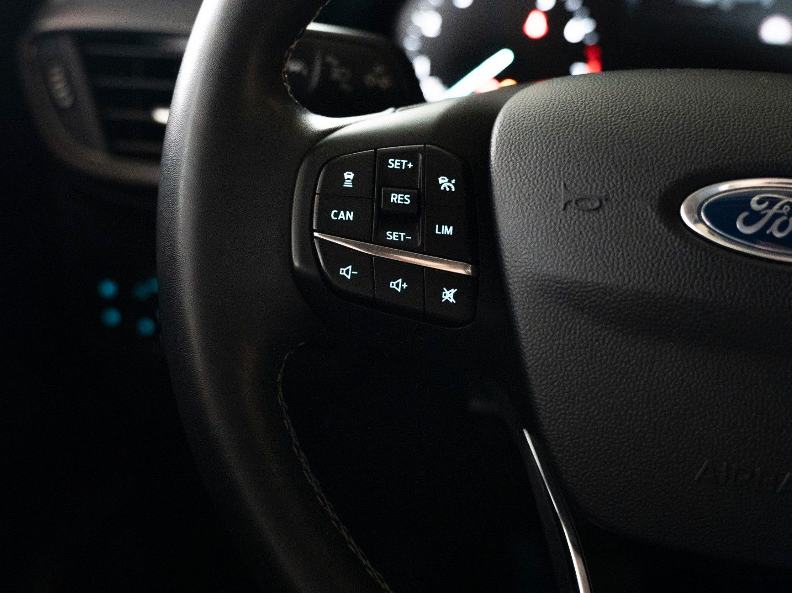 Fahrzeugabbildung Ford Puma Titanium X WINTER-P/MASSAGE/LED/KEYFREE