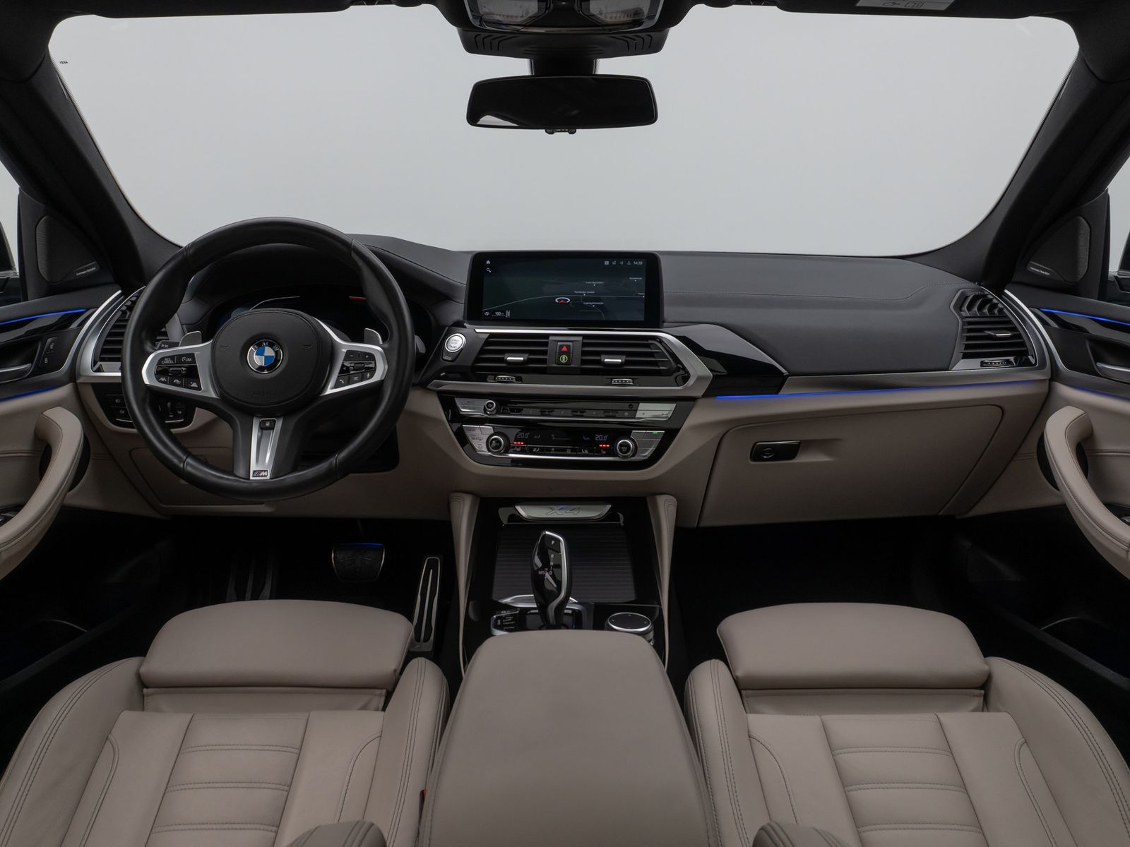 Fahrzeugabbildung BMW X4 xD30d M Sport Panorama Kamera HUD H/K AHK 21"