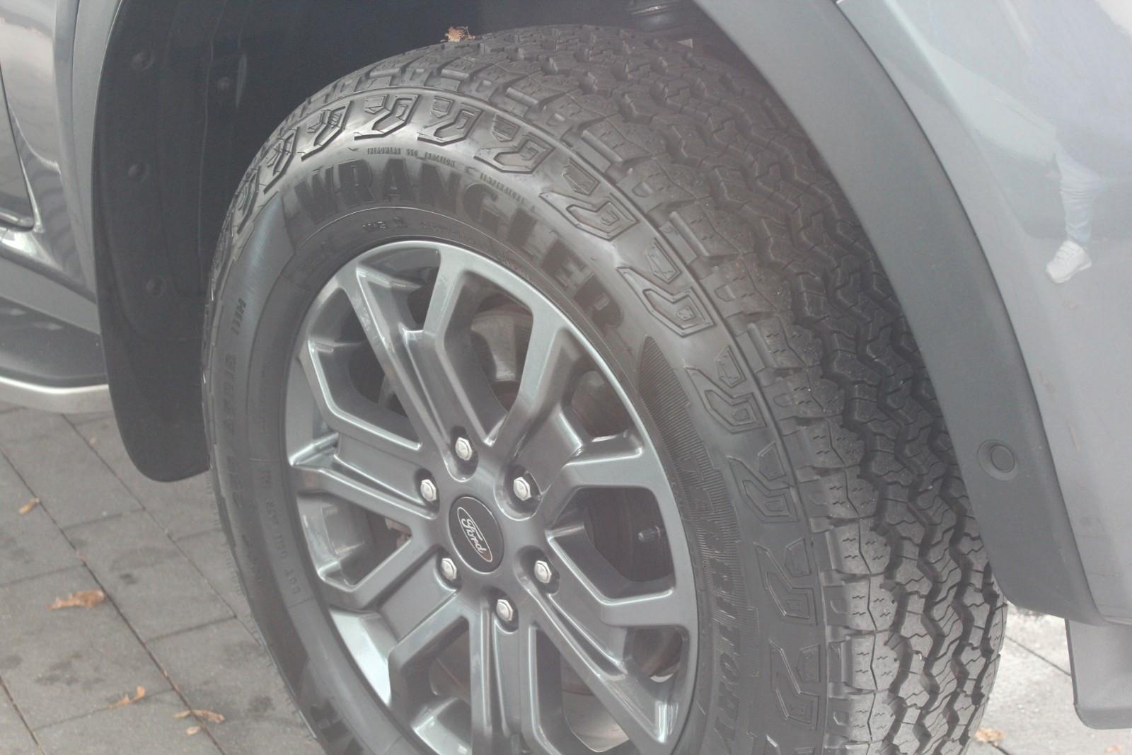 Ford Ranger Wildtrak 4x4 Doppelkabine mit Hardtop