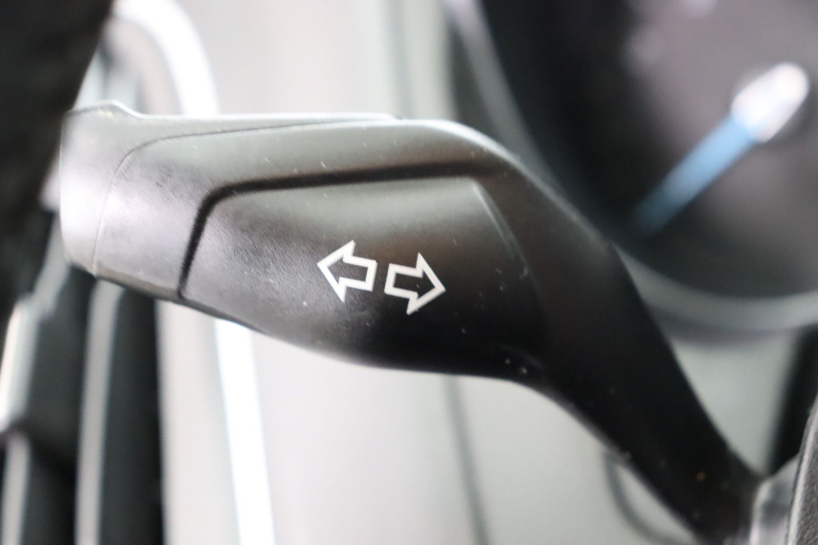 Fahrzeugabbildung Ford Focus 1.0 econetic Turnier Champions League