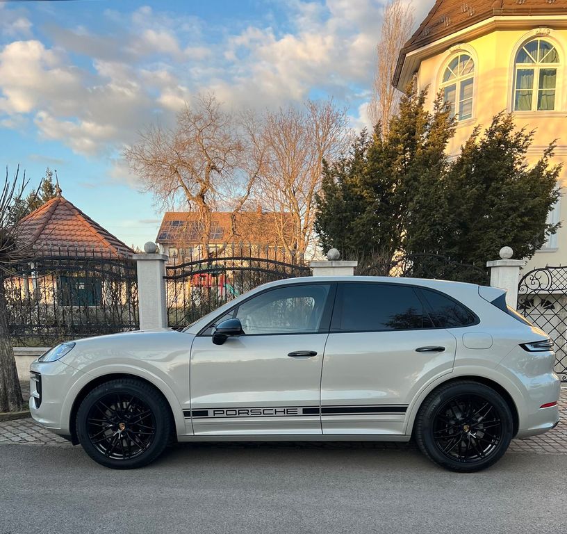 Image of Porsche Cayenne